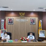 Plt. Kepala Disperkimtan, Erlin Hardi bersama narasumber UPG, Bobby Hartadhy